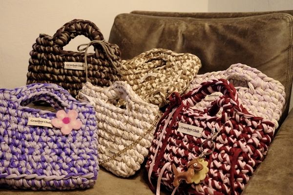 gehäckelte Taschen